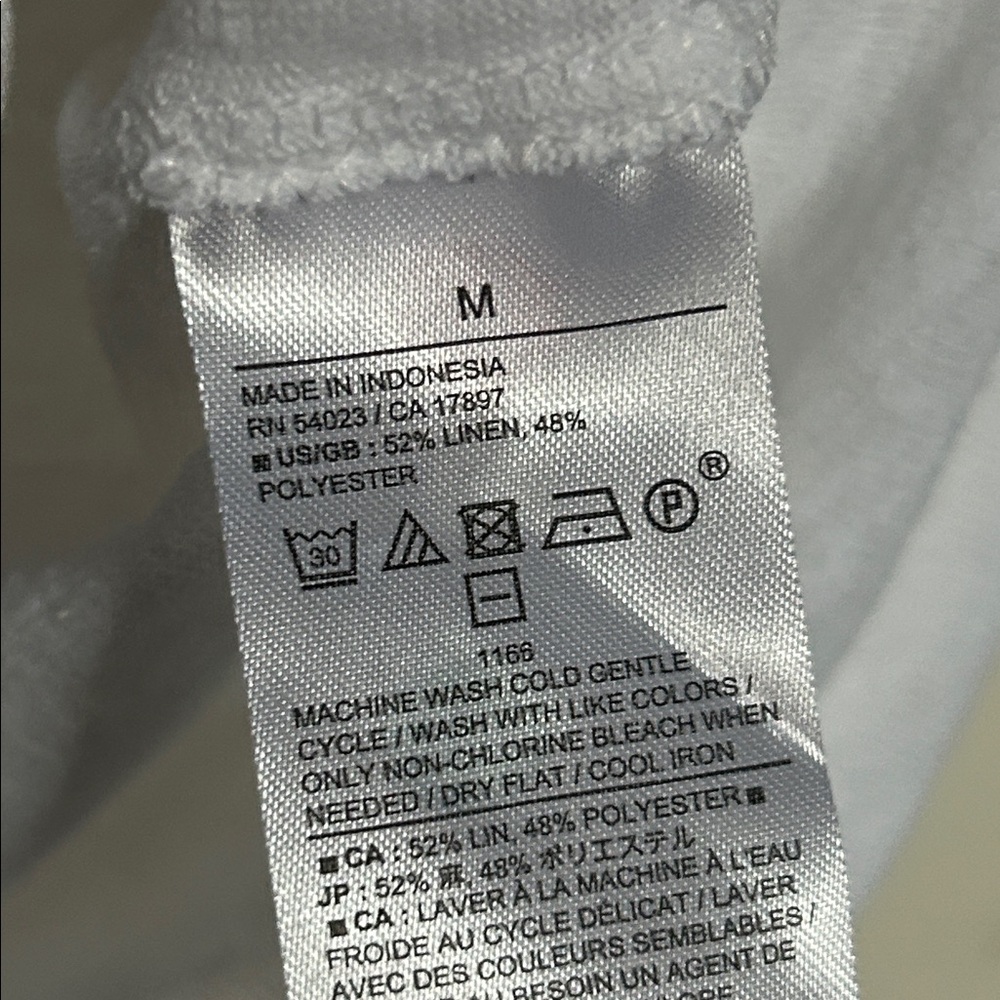 NWT Banana Republic Factory white linen blend split neck tank size medium - Picture 6 of 6